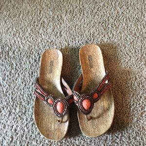 Kenneth Cole Reaction flip flops EUC
